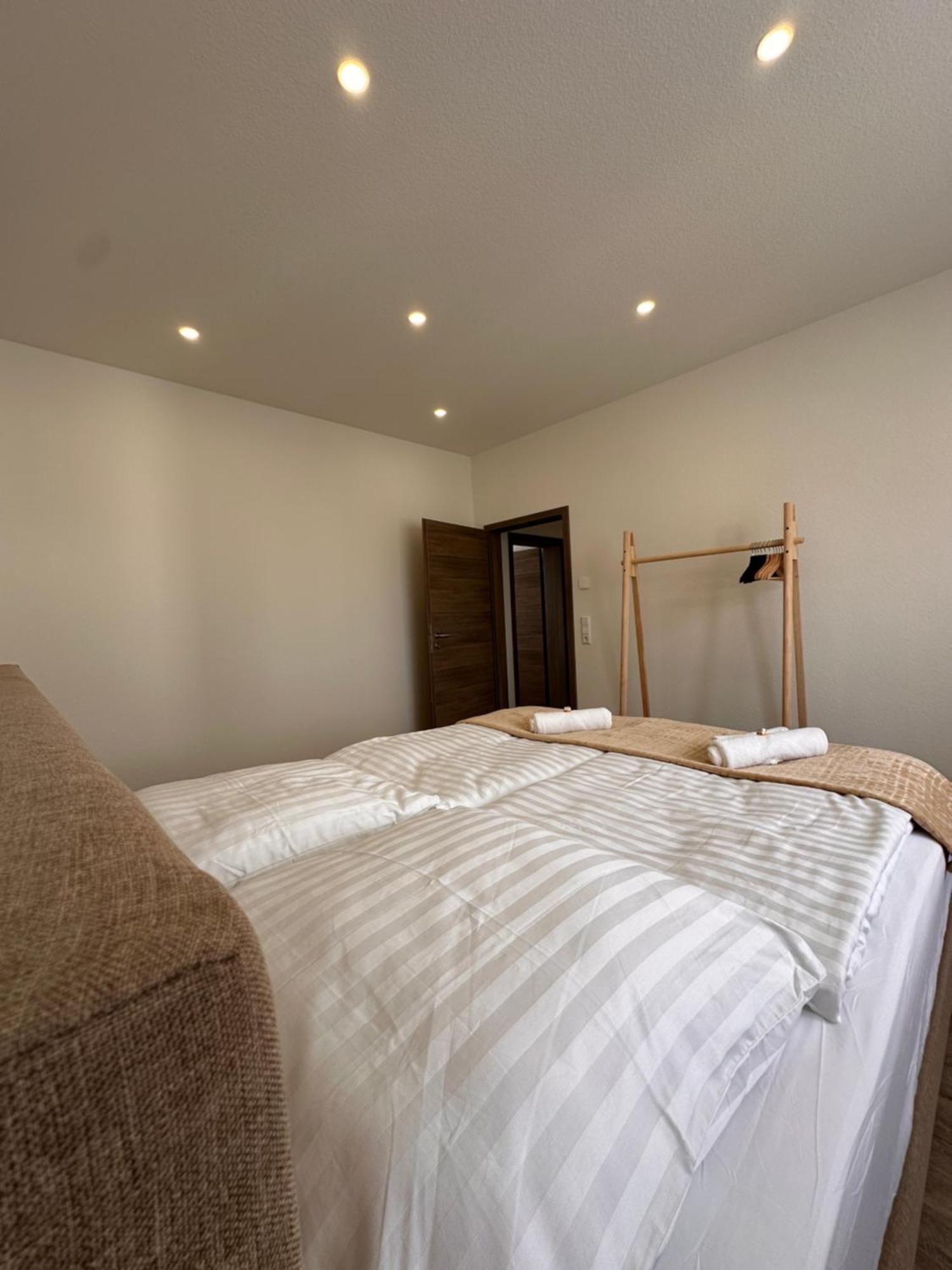 Amao-Obsidian I 120Qm I Elegantes Business- & Familienapartment I 3 Schlafzimmer I Kingsize Betten Шванау Экстерьер фото